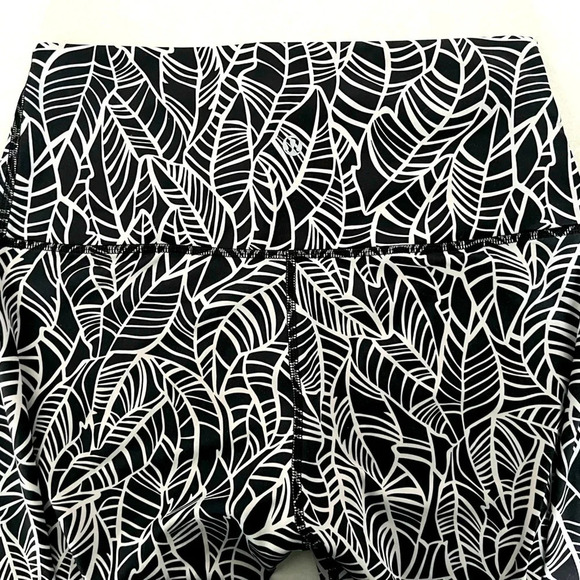 Lululemon/Wunder Under Full on Luxtreme/ See measurements/🔥FREE LULU BAG🔥 - Picture 9 of 14